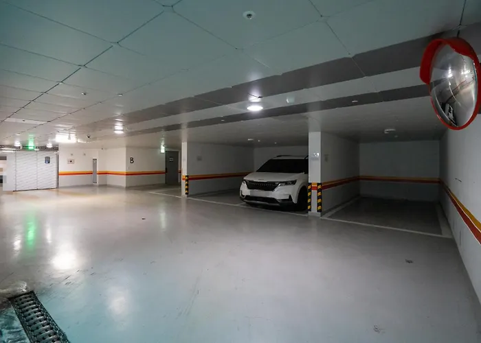 Pousada In Seoul, 3 Min To Station, New Apt, 3 Air Conditioners, Elevator, Rooftop, Quiet & Cozy Seul