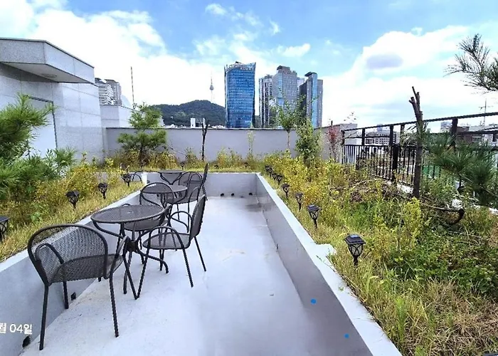 Villa In Seoul, 3 Min To Station, New Apt, 3 Air Conditioners, Elevator, Rooftop, Quiet & Cozy *