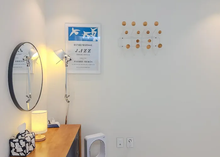 In Seoul, 3 Min To Station, New Apt, 3 Air Conditioners, Elevator, Rooftop, Quiet & Cozy * Seoul