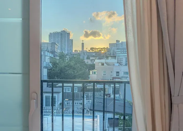 Villa In Seoul, 3 Min To Station, New Apt, 3 Air Conditioners, Elevator, Rooftop, Quiet & Cozy Seoul