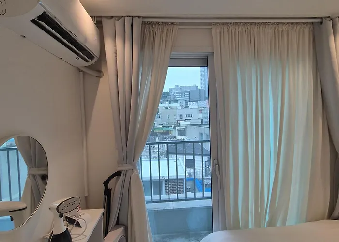 In Seoul, 3 Min To Station, New Apt, 3 Air Conditioners, Elevator, Rooftop, Quiet & Cozy Villa *