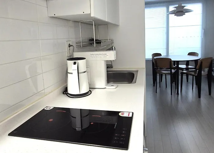 In Seoul, 3 Min To Station, New Apt, 3 Air Conditioners, Elevator, Rooftop, Quiet & Cozy